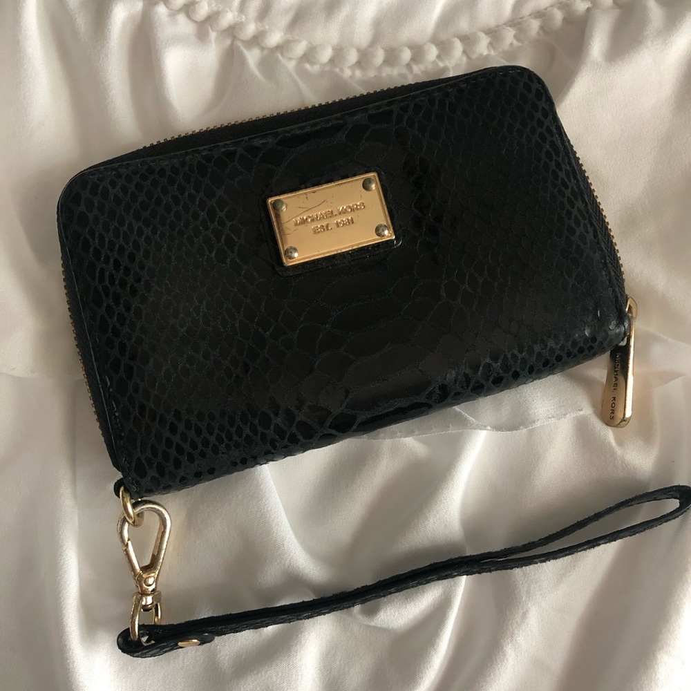 Michael Kors wristlet